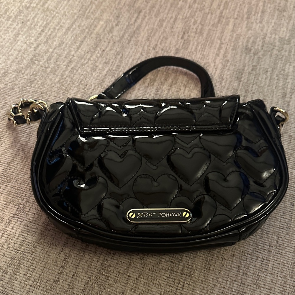 Betsey Johnson Black Faux Patent Leather Crossbody Bag with Chain Detail - Picture 5 of 6